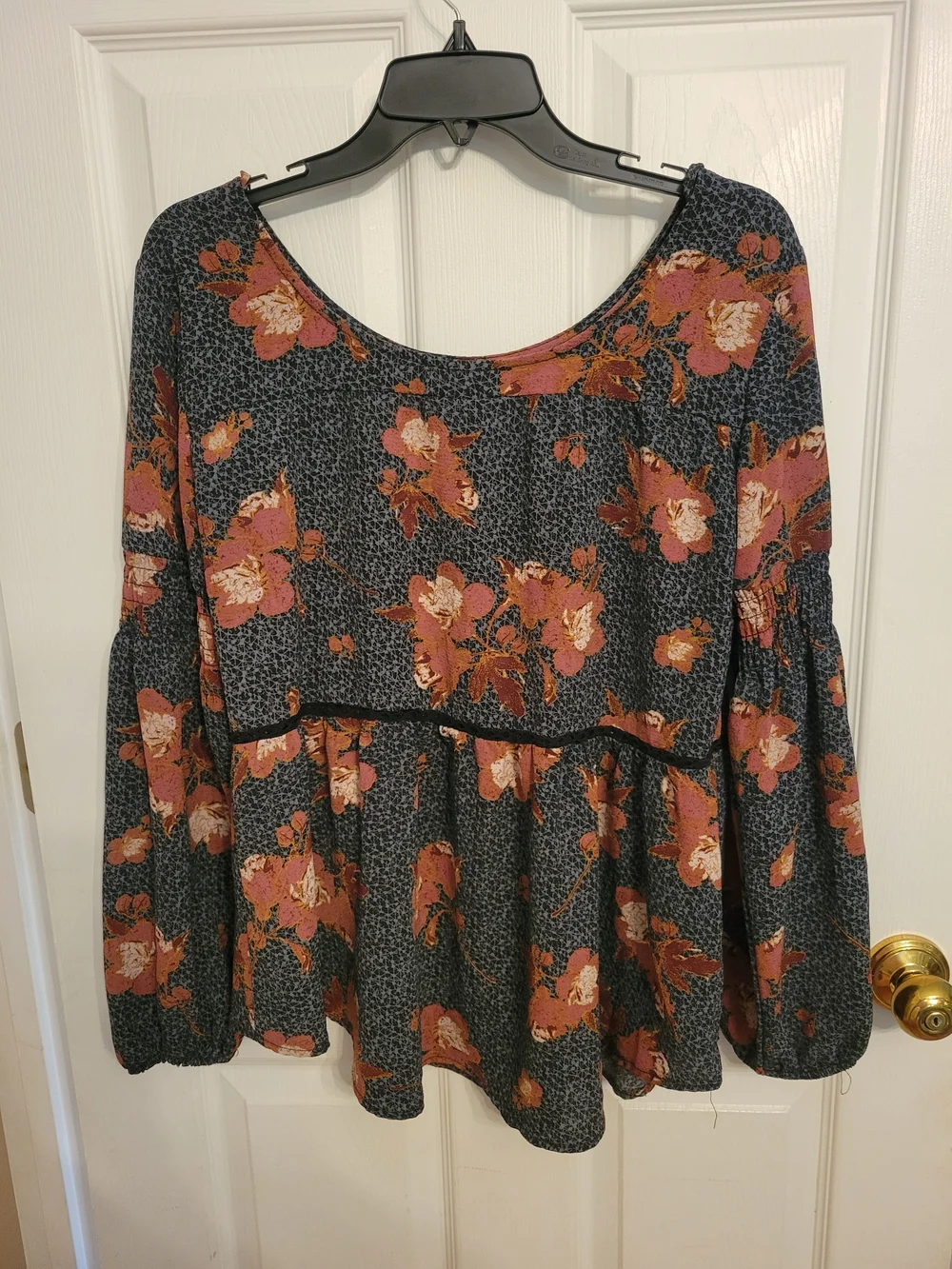 Knox Rose Navy Floral Peasant Top with Rust-Pink Accents